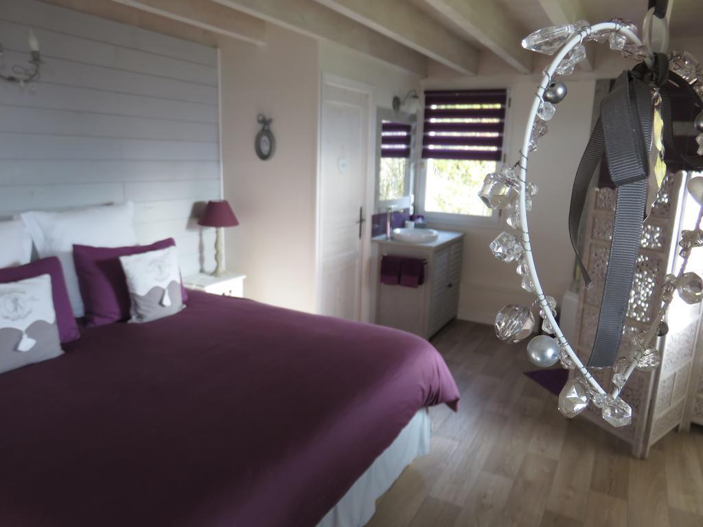 Отель La Maison Sur Les Nuages Saint-Christophe  Номер фото