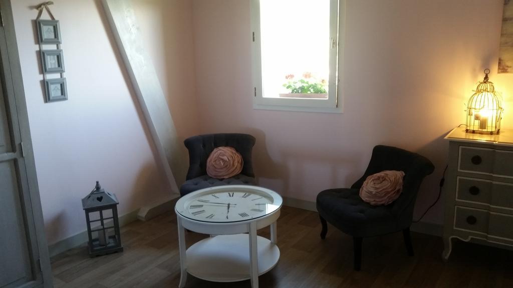 Отель La Maison Sur Les Nuages Saint-Christophe  Номер фото