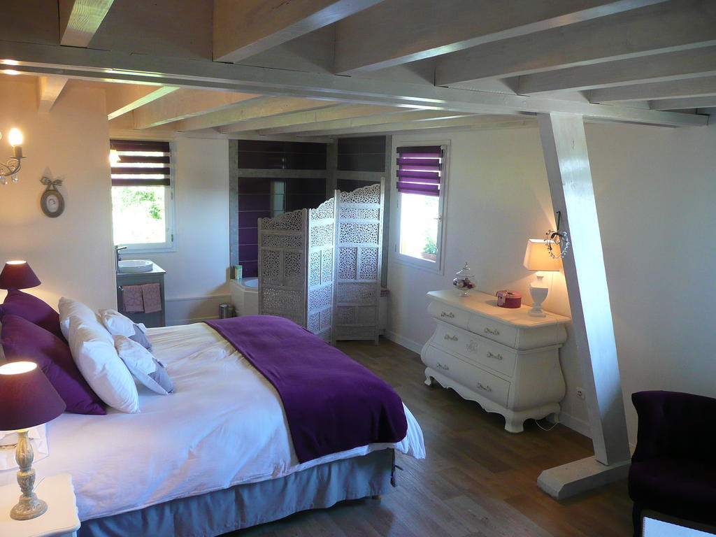Отель La Maison Sur Les Nuages Saint-Christophe  Номер фото