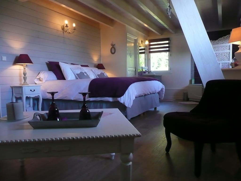 Отель La Maison Sur Les Nuages Saint-Christophe  Номер фото