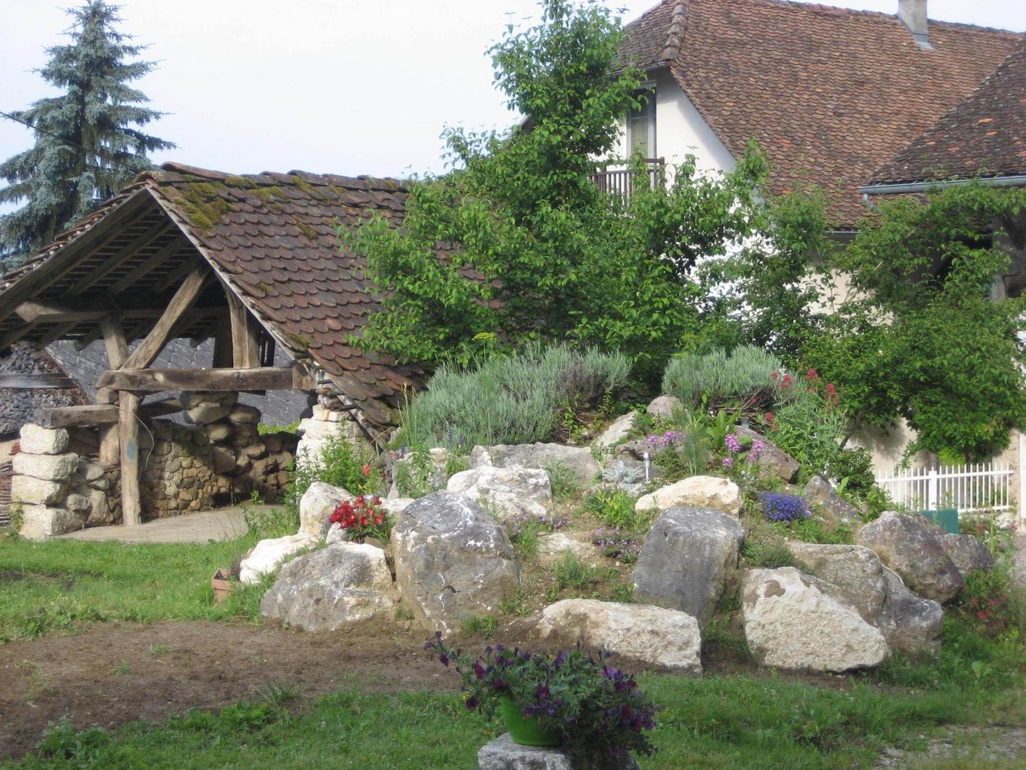 Отель La Maison Sur Les Nuages Saint-Christophe  Экстерьер фото
