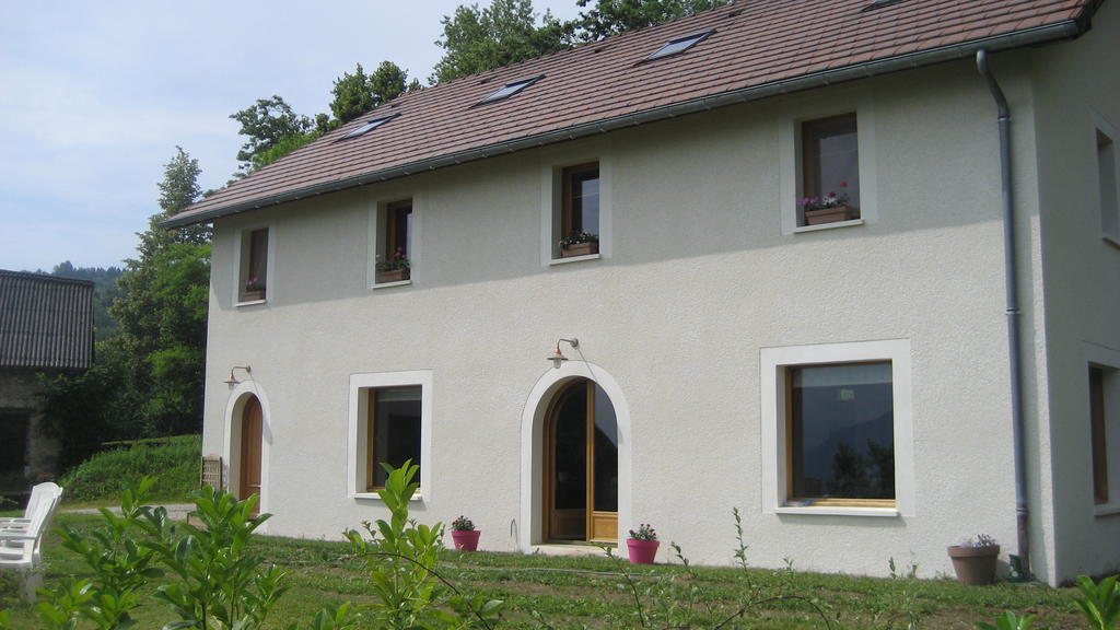 Отель La Maison Sur Les Nuages Saint-Christophe  Экстерьер фото